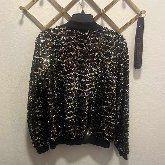 Black and Gold Sequin Bomber Jacket - Picture 7 of 8